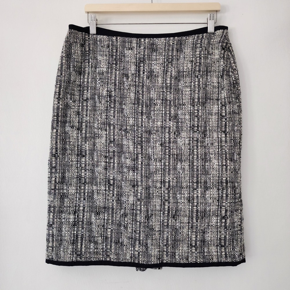 Talbots black white tweed skirt pencil knee length lined womens size 12